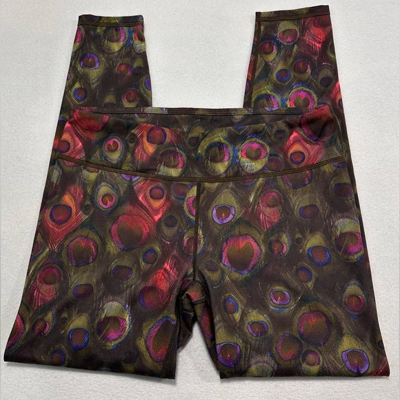 Fabletics Powerhold Leggings Peacock print.
Size: Medium - Picture 3 of 8